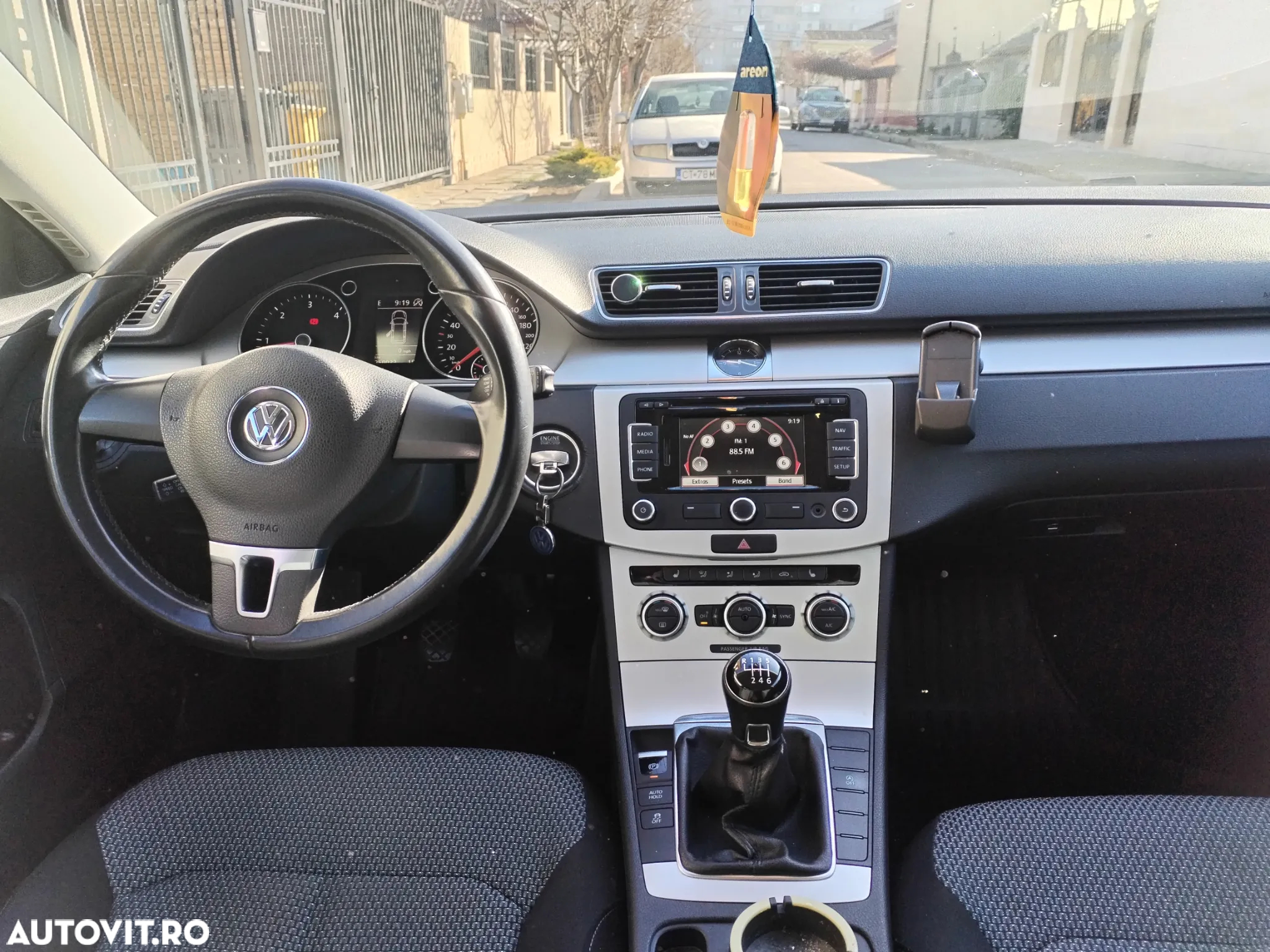 Volkswagen Passat Variant 1.6 TDI BlueMotion - 5