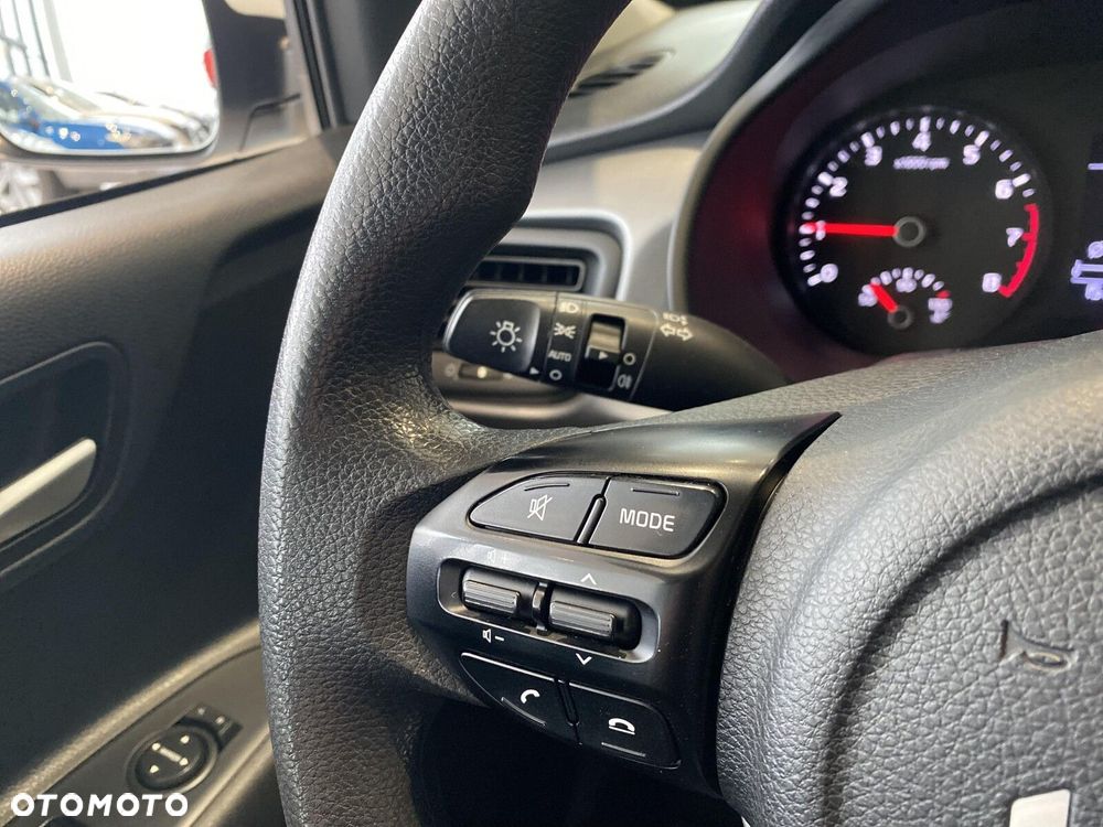 Kia Rio - 17