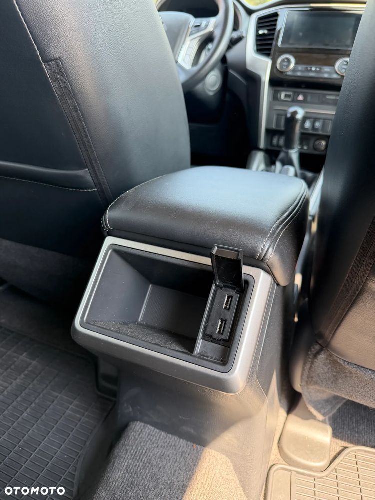 Mitsubishi L200 - 14