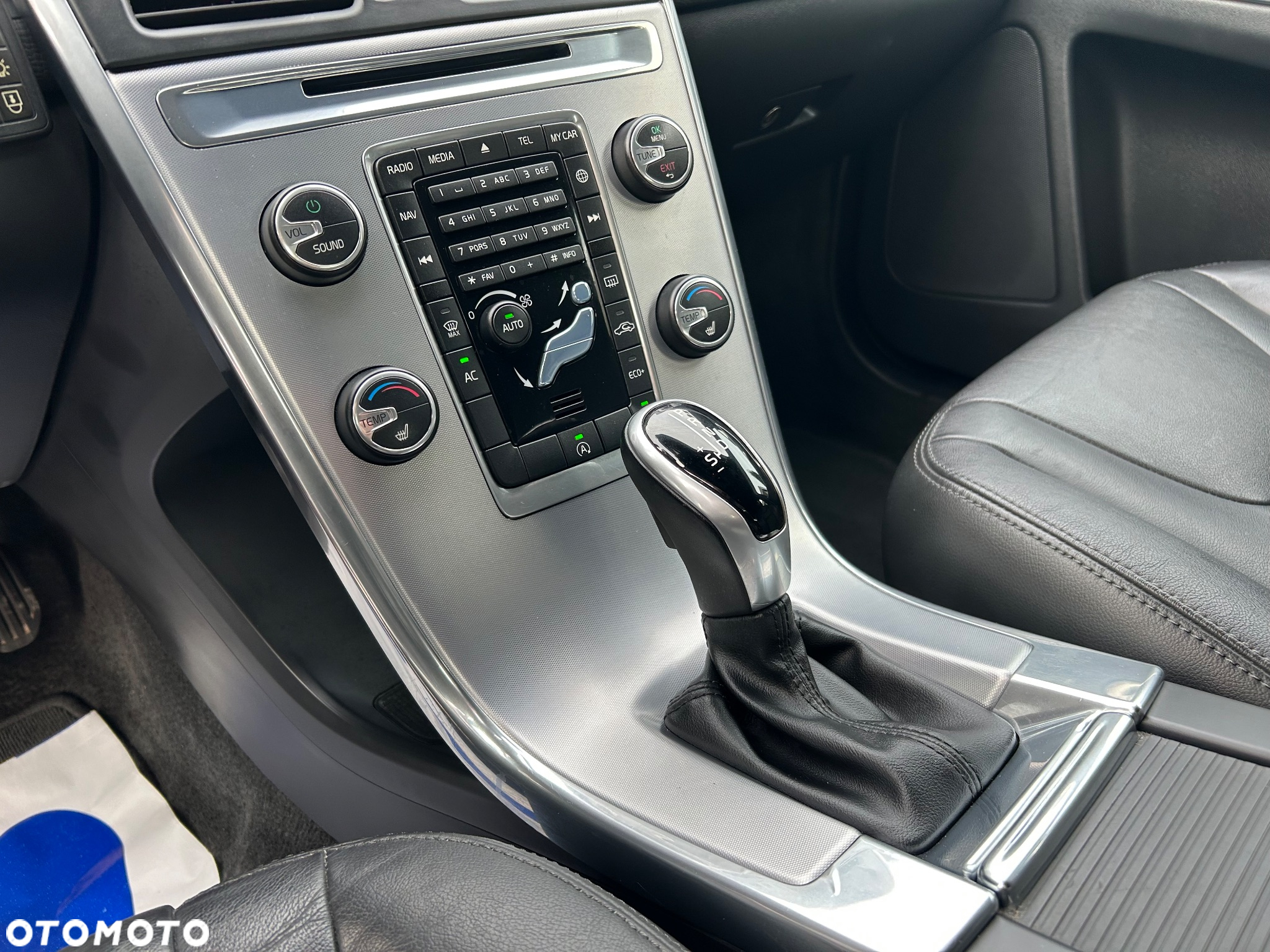Volvo XC 60 D4 Geartronic Kinetic - 18