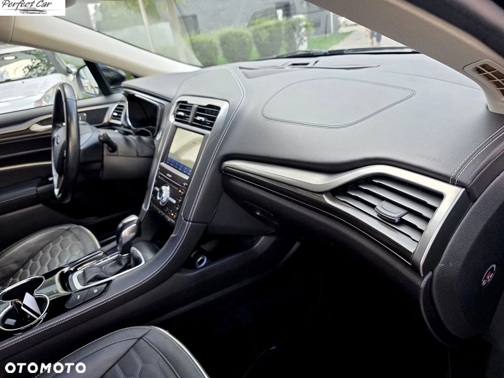 Ford Mondeo SW 2.0 Hybrid Vignale - 10