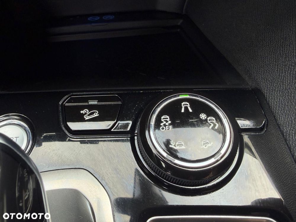 Peugeot 3008 BlueHDi 180 Stop & Start EAT8 GT - 26