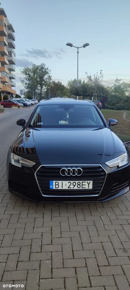 Audi A4 - 1