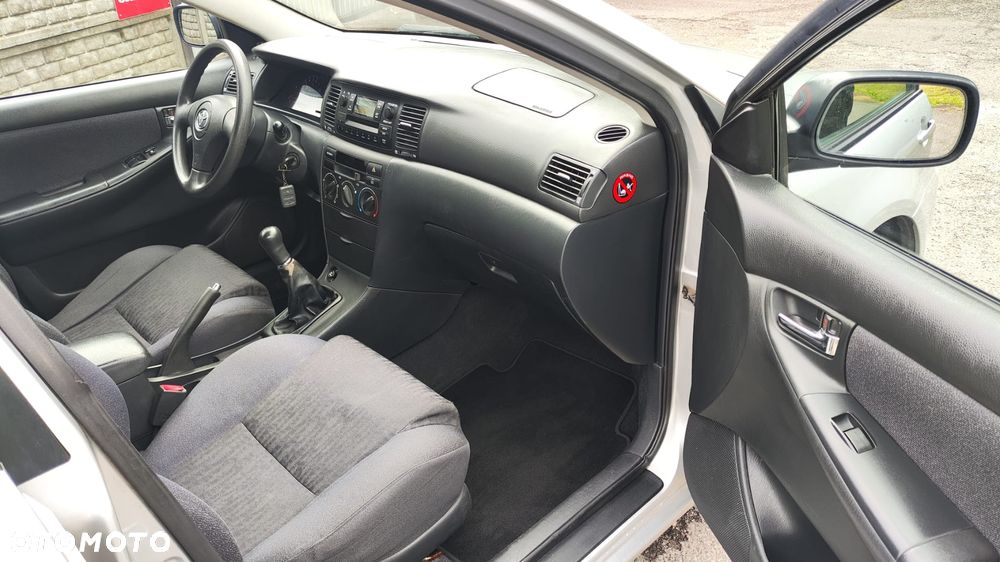 Toyota Corolla 1.4 VVT-i - 17