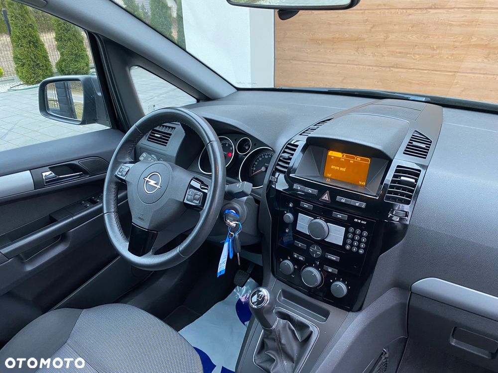 Opel Zafira 1.8 Design Edition - 24