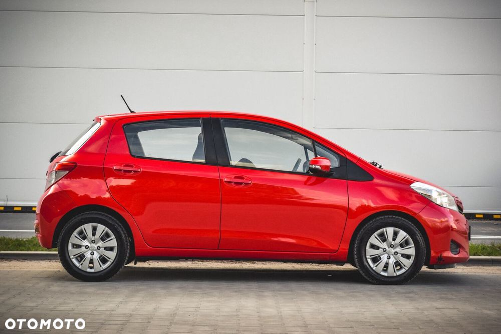 Toyota Yaris - 11