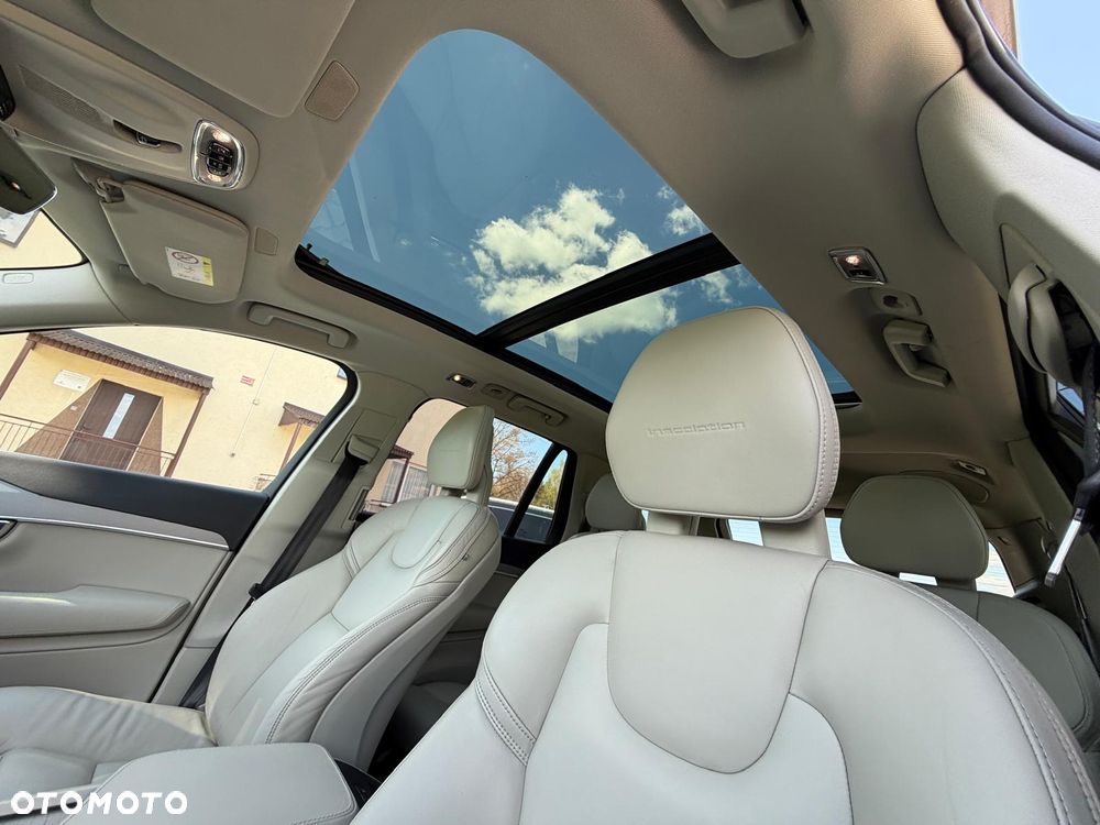 Volvo XC 90 T5 AWD Inscription 7os - 32