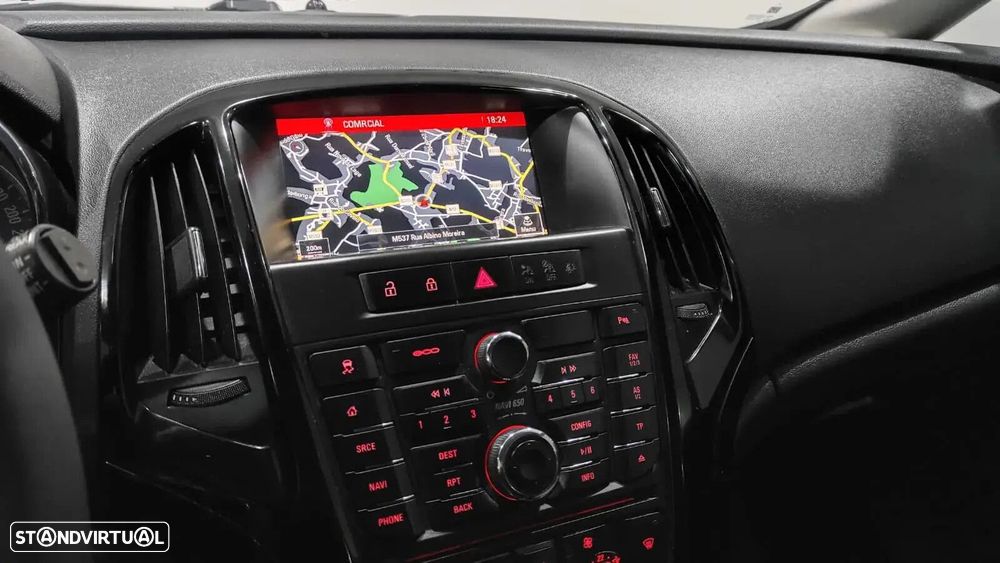 Opel Astra Sports Tourer - 33