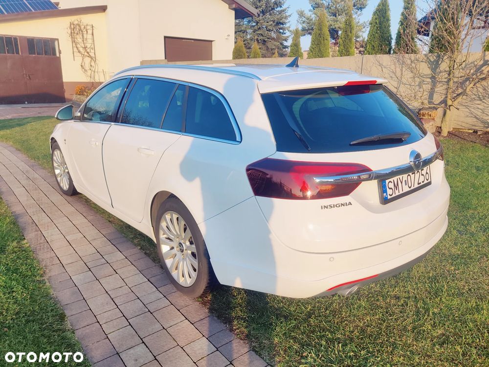 Opel Insignia 2.0 CDTI Cosmo S&S - 17