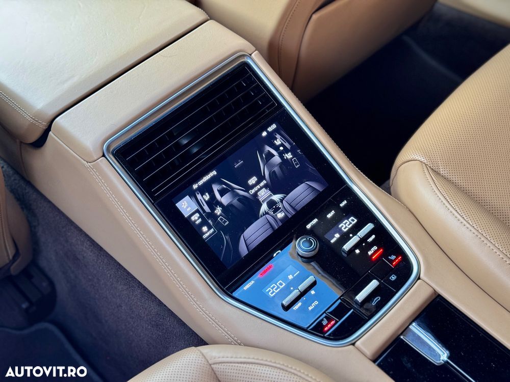 Porsche Panamera - 7
