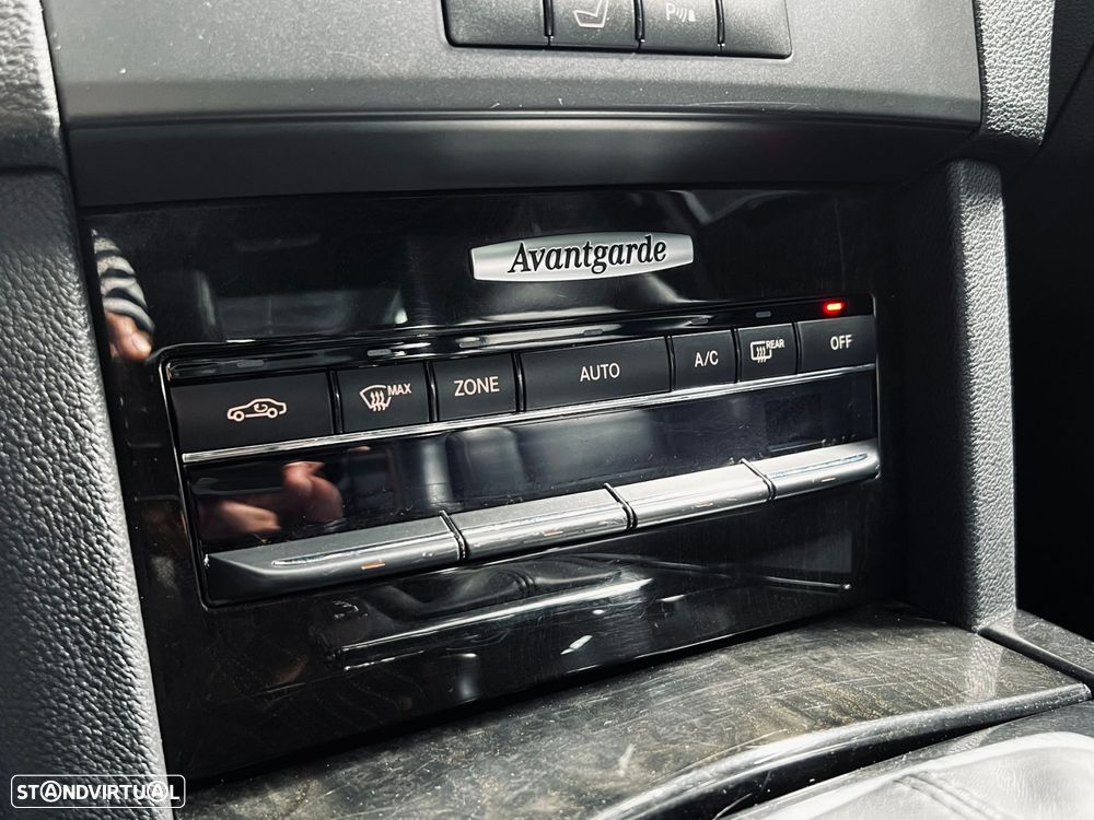 Mercedes-Benz E 250 CDi Avantgarde BlueEfficiency Auto. - 22