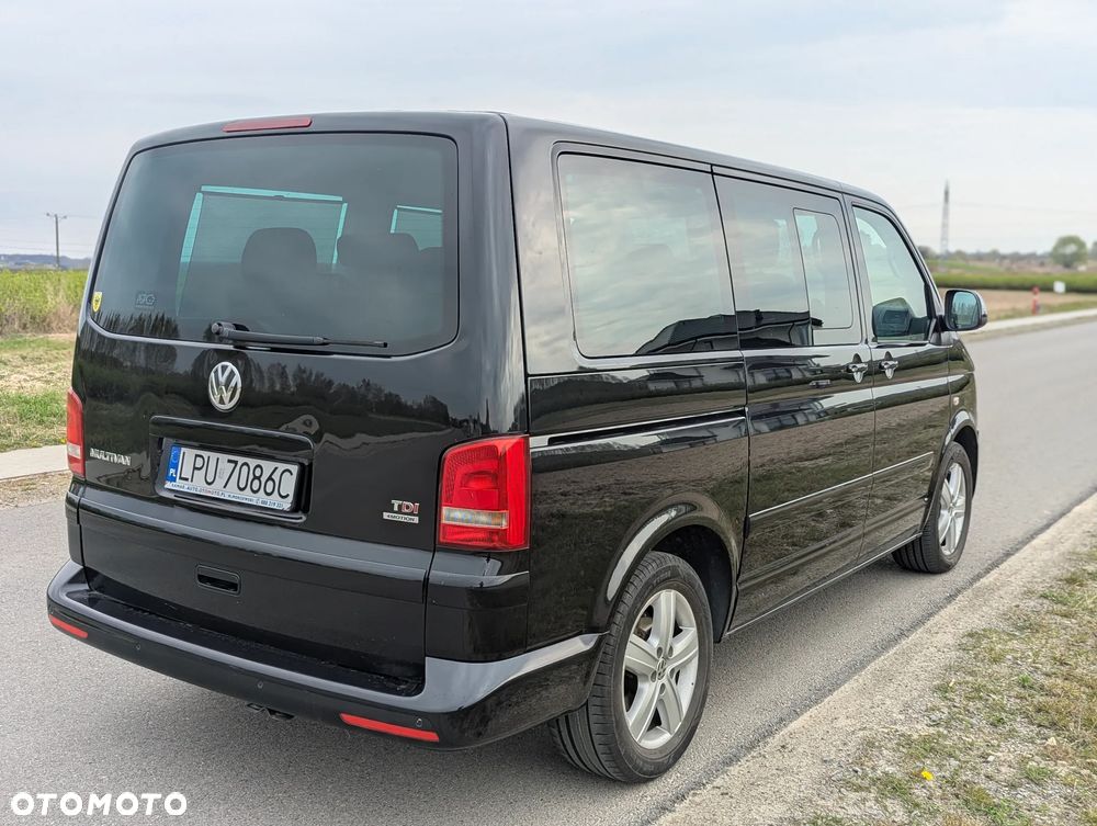 Volkswagen Multivan - 5