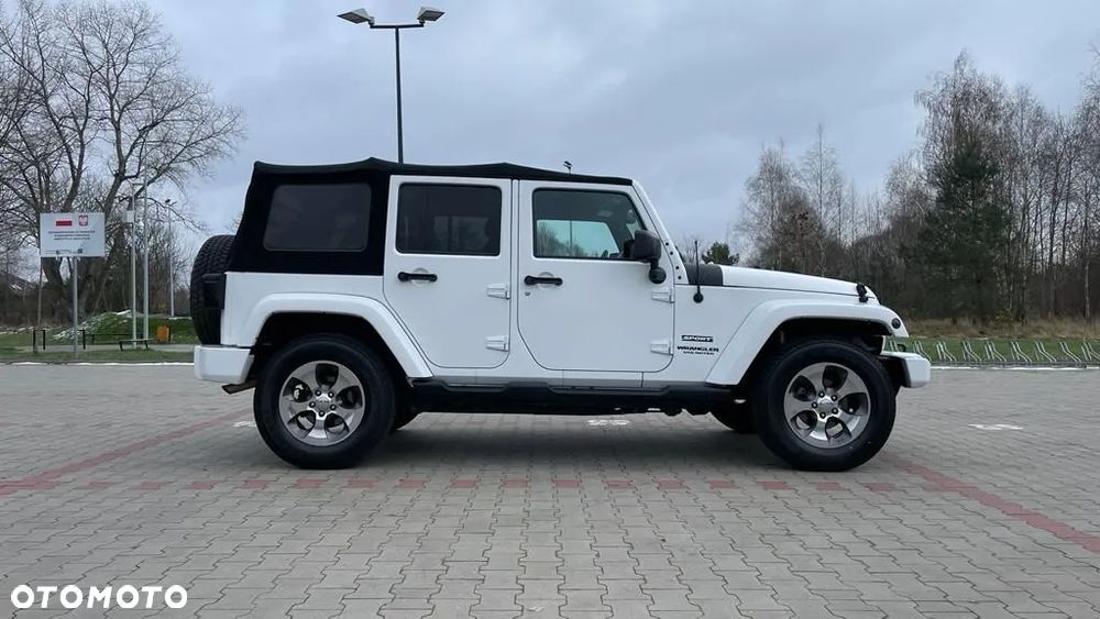Jeep Wrangler - 4