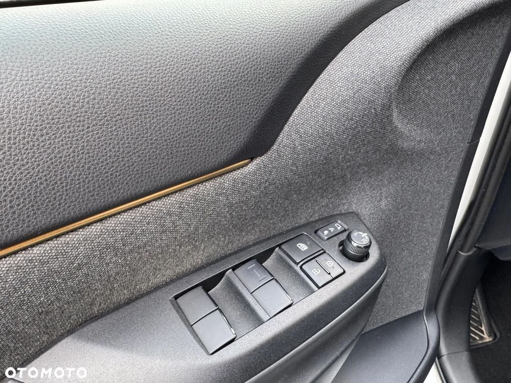Toyota Yaris Cross 1.5 Comfort CVT - 11