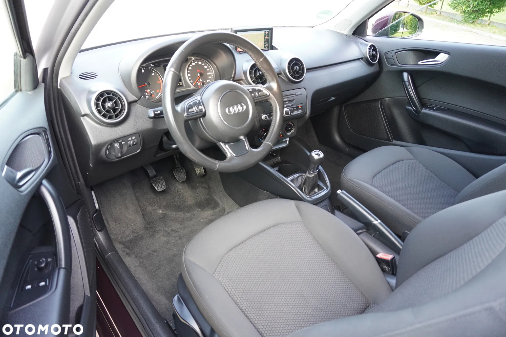 Audi A1 1.6 TDI Attraction - 7