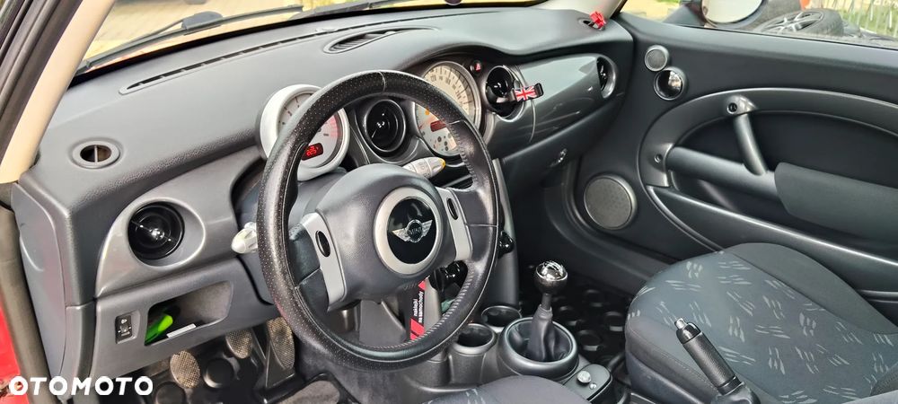 MINI ONE Standard - 8