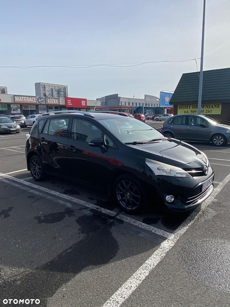 Toyota Verso 1.8 Premium 7os - 2