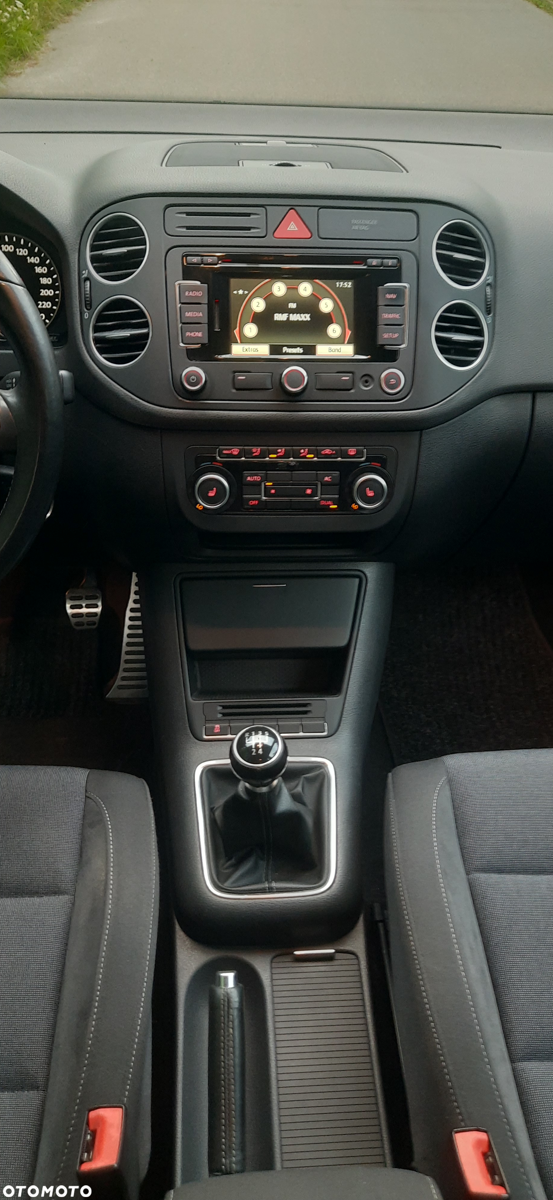 Volkswagen Golf Plus 1.6 TDI DPF Style - 10