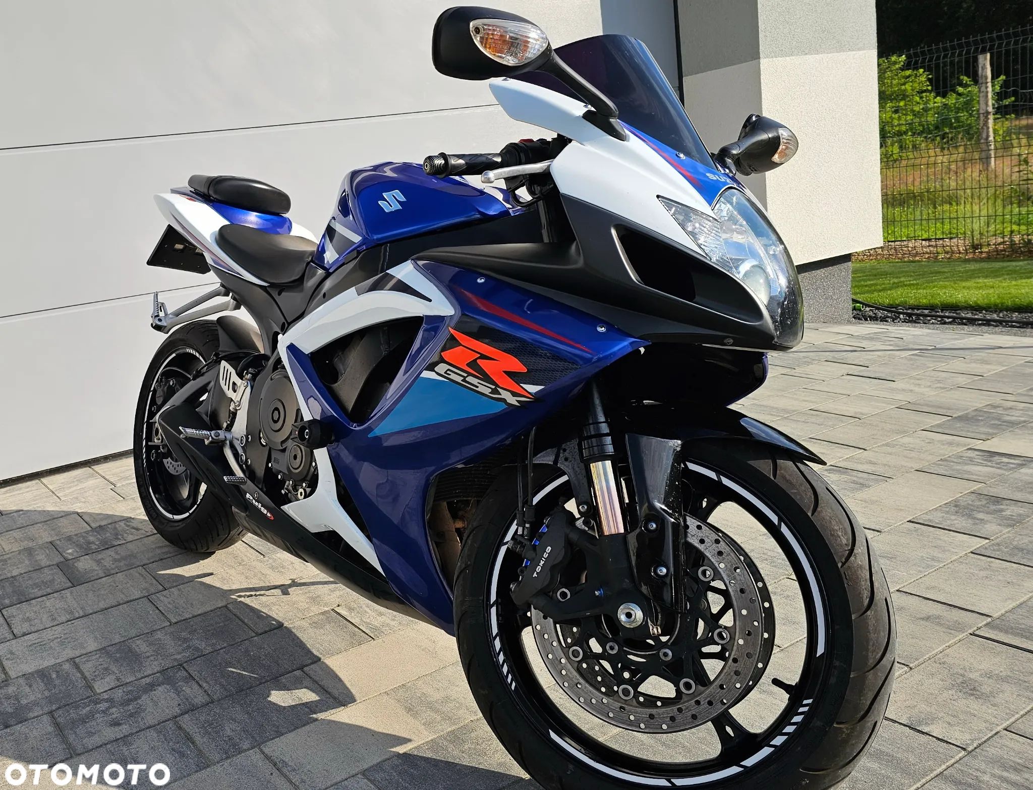 Suzuki GSX-R - 1
