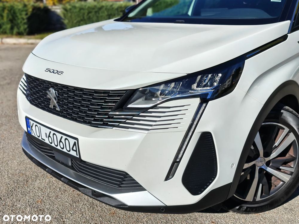 Peugeot 5008 2022 photo 3