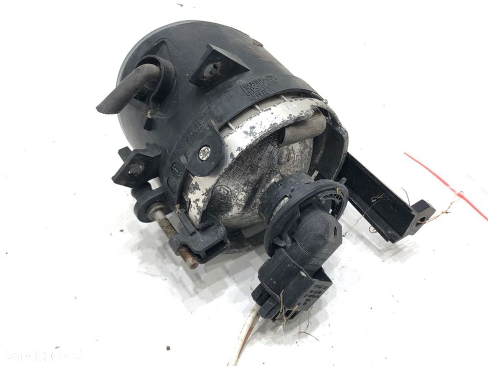 HALOGEN PRAWY PRZÓD - 86.00 PLN - VW GOLF PLUS V (5M1, 521) 2004 - 2013 1.9 TDI 77 kW [105 KM] olej - 2