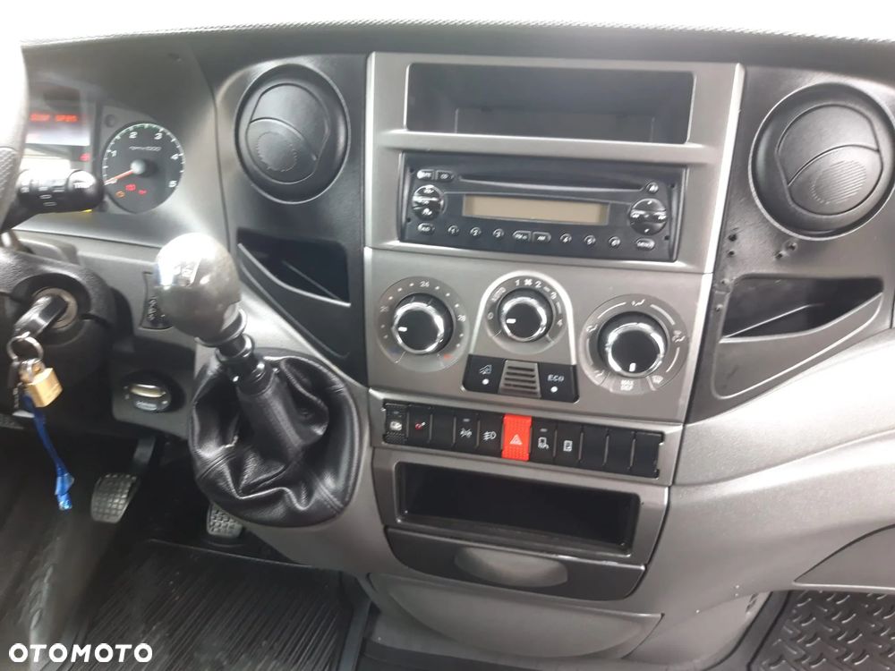 Iveco daily Super Stan tylko 270 tyś km - 26
