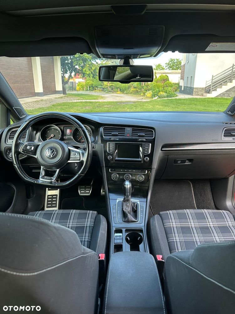 Volkswagen Golf 2.0 TDI BMT GTD DSG - 11