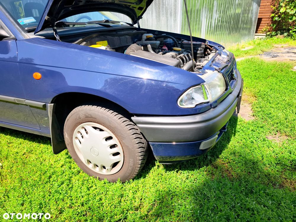 Opel Astra 1.6 - 20