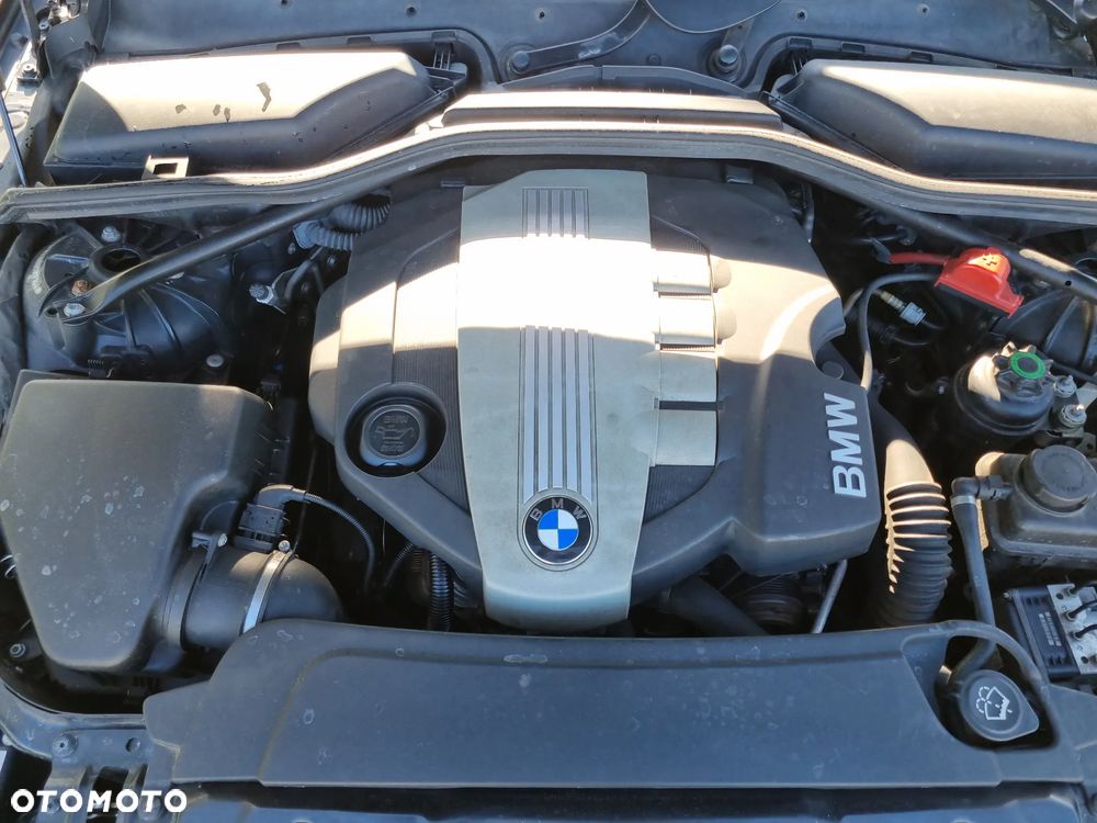 BMW Seria 5 520d Touring Edition Lifestyle - 22