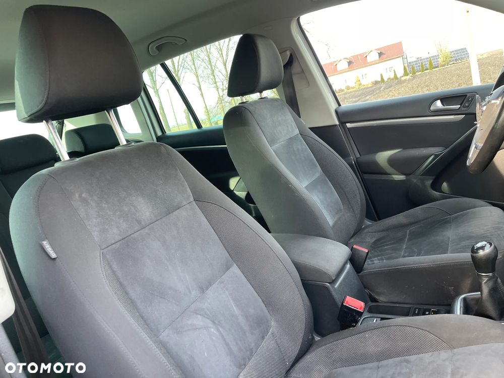 Volkswagen Tiguan 2.0 TDI DPF BlueMotion Technology Trend & Fun - 21