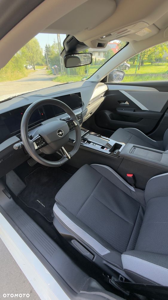 Opel Astra 1.5 D Automatik Edition - 22