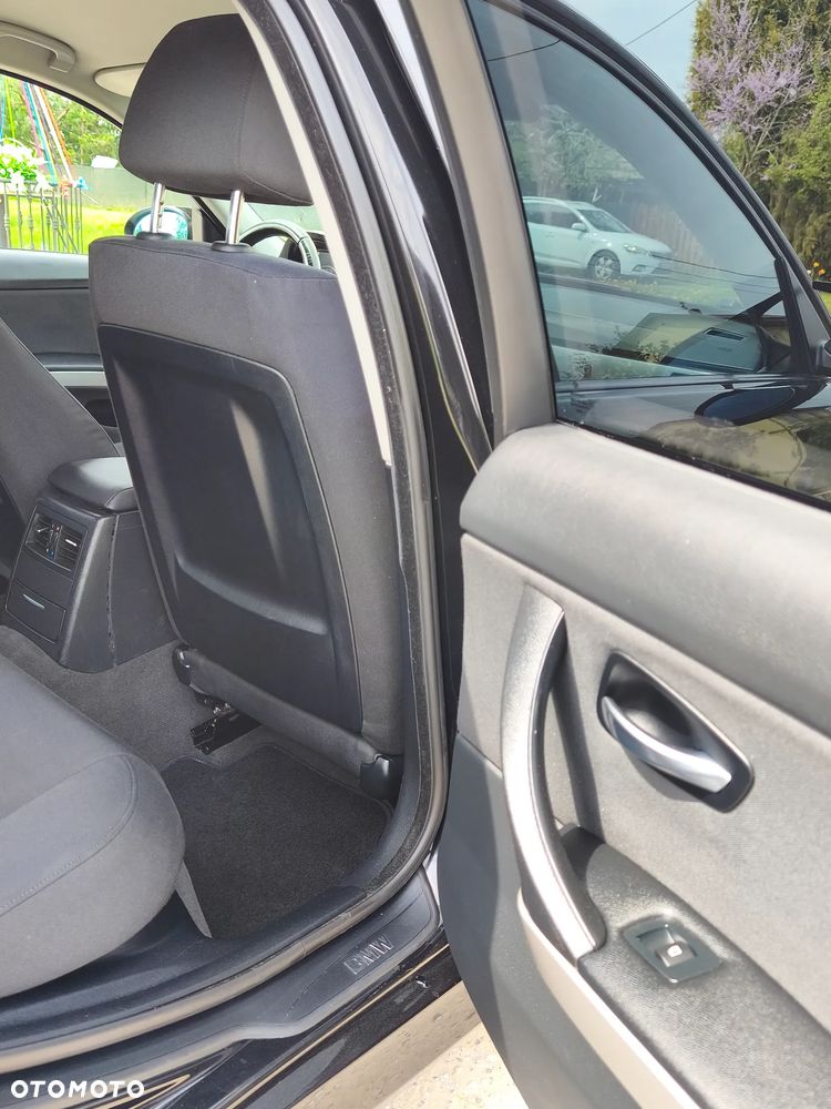 BMW Seria 3 - 25