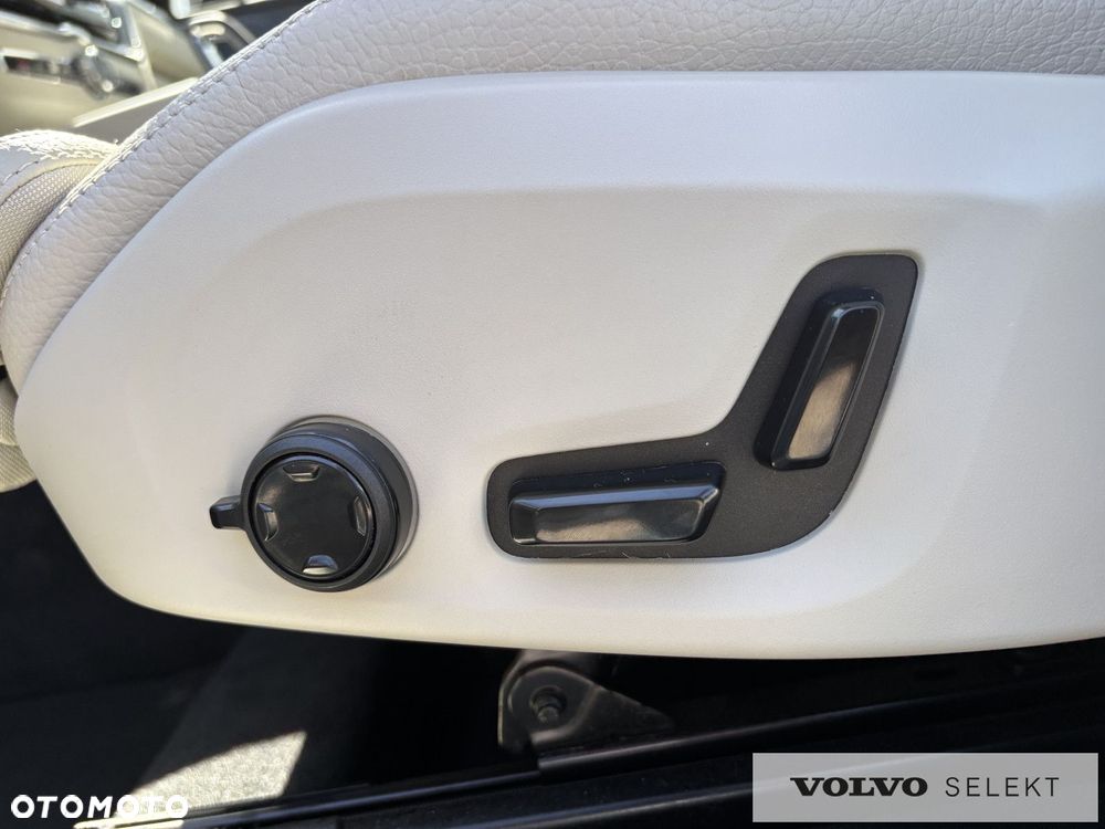 Volvo XC 60 - 12