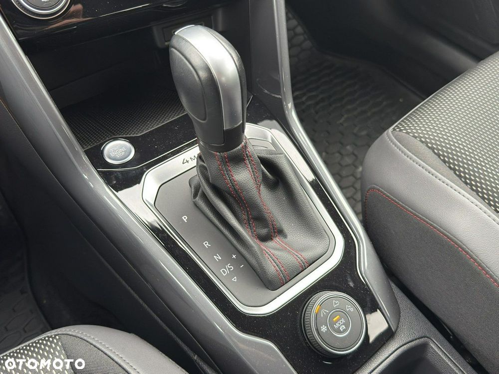 Volkswagen T-Roc - 28