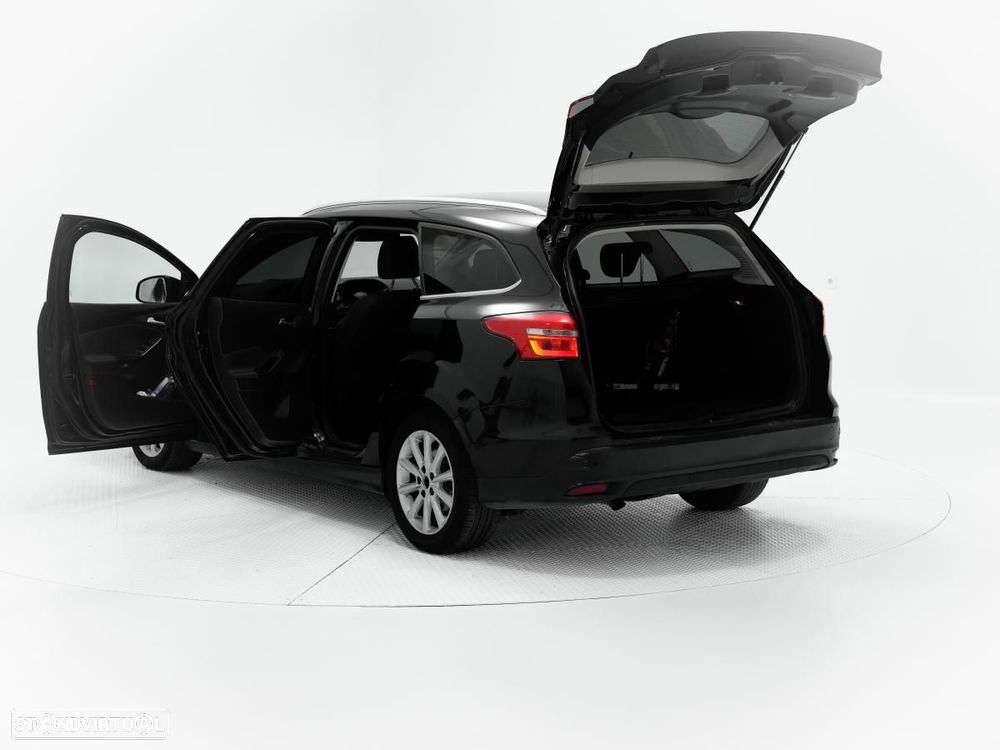Ford Focus SW - 6