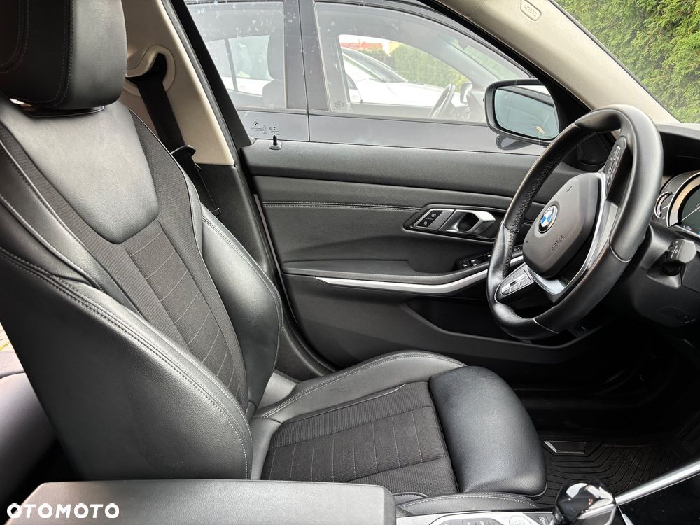 BMW Seria 3 320d Advantage sport - 15