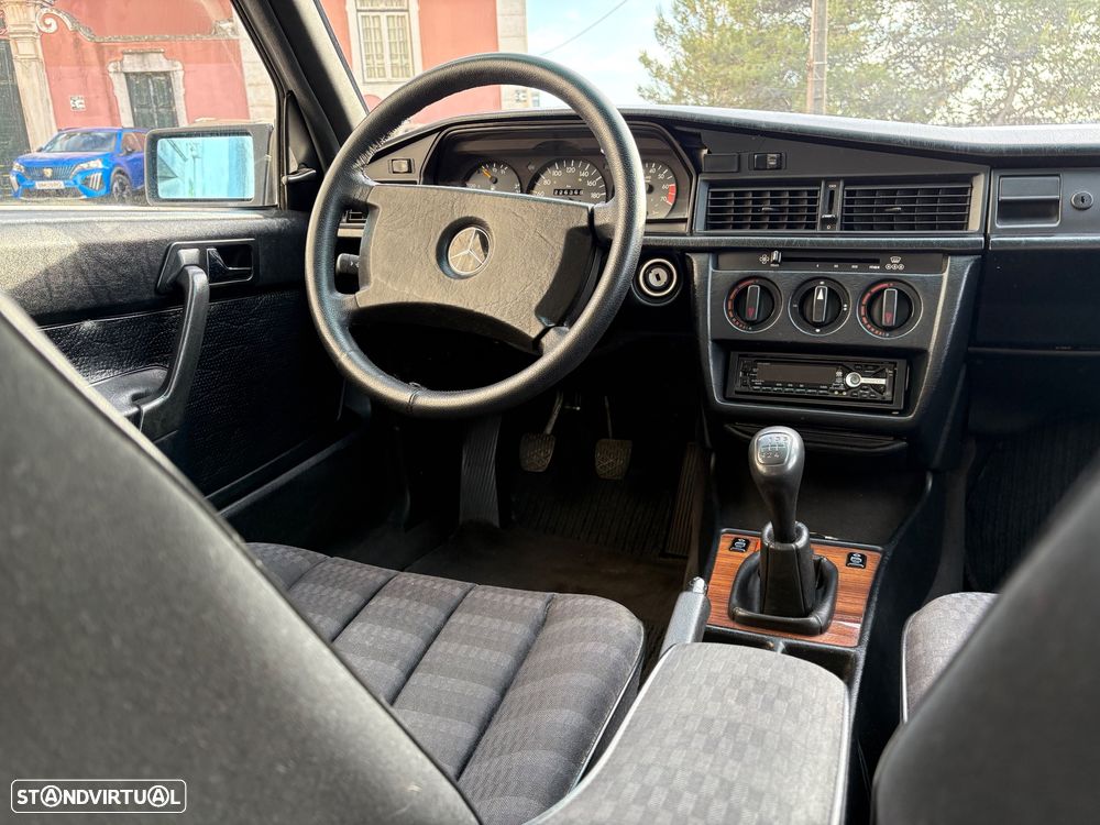 Mercedes-Benz W201 (1982-1993) 190 E 1.8 - 9