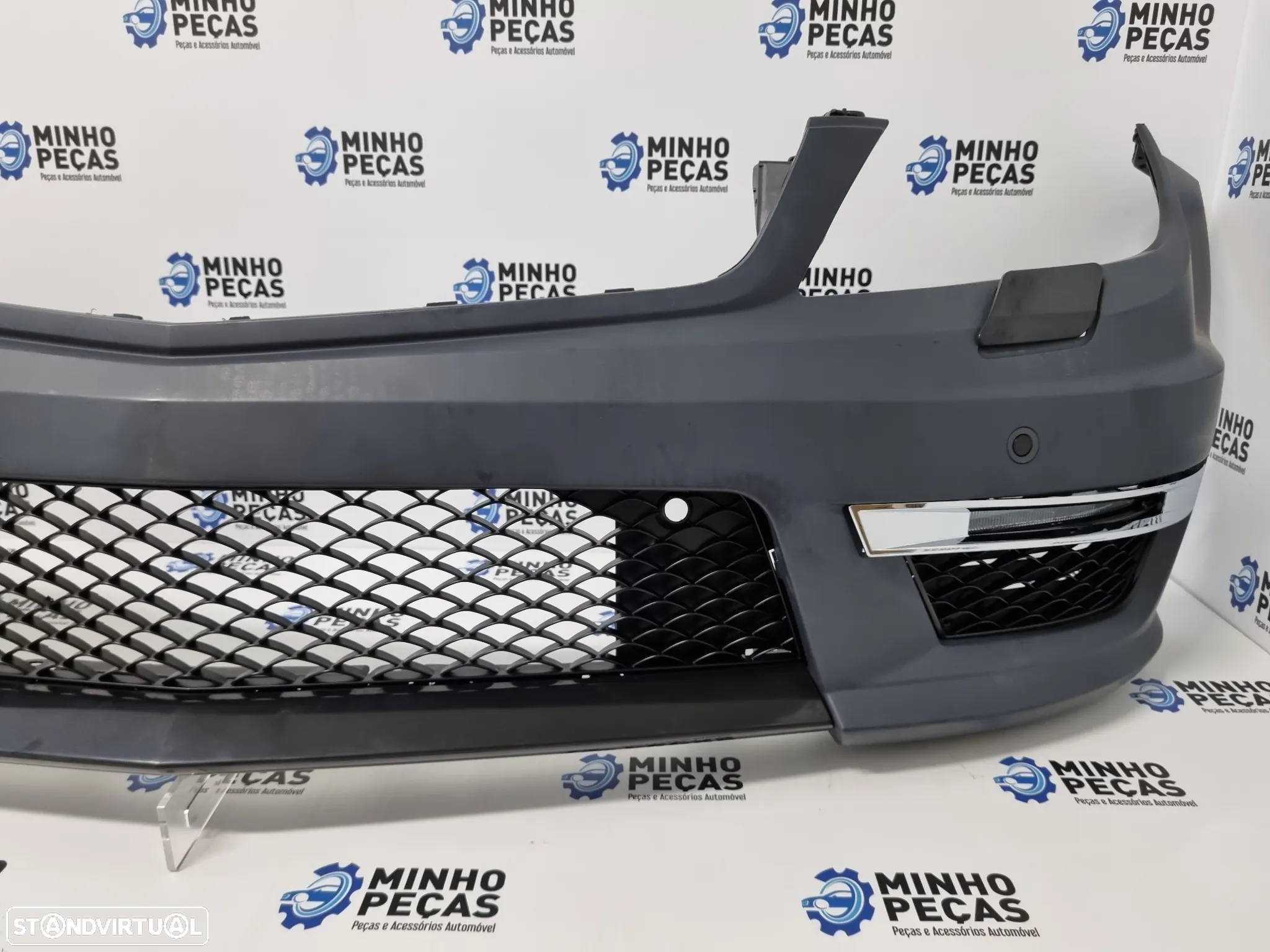 Parachoques Frontal Mercedes C63 W204 AMG - 7