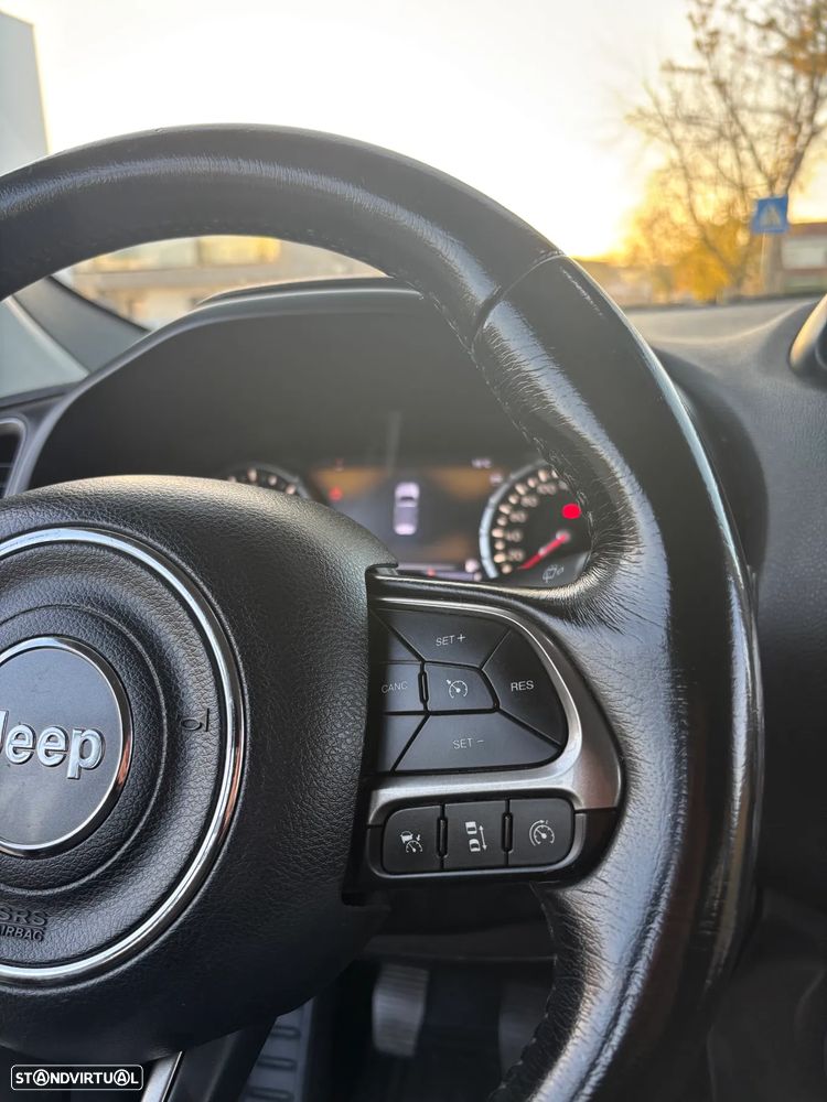 Jeep Renegade 1.6 MJD Limited - 17