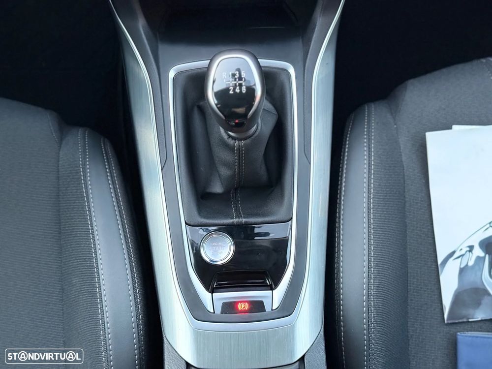 Peugeot 308 1.2 PureTech Allure - 8