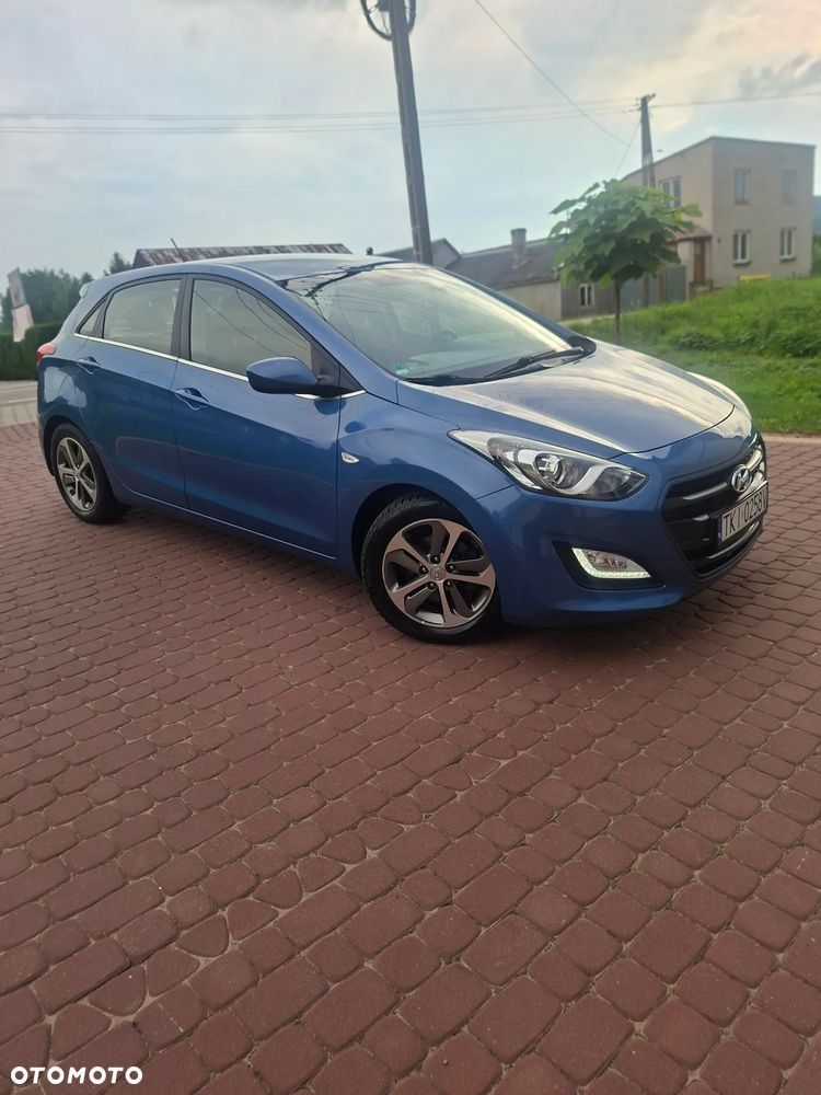 Hyundai i30 blue 1.4 Passion - 2