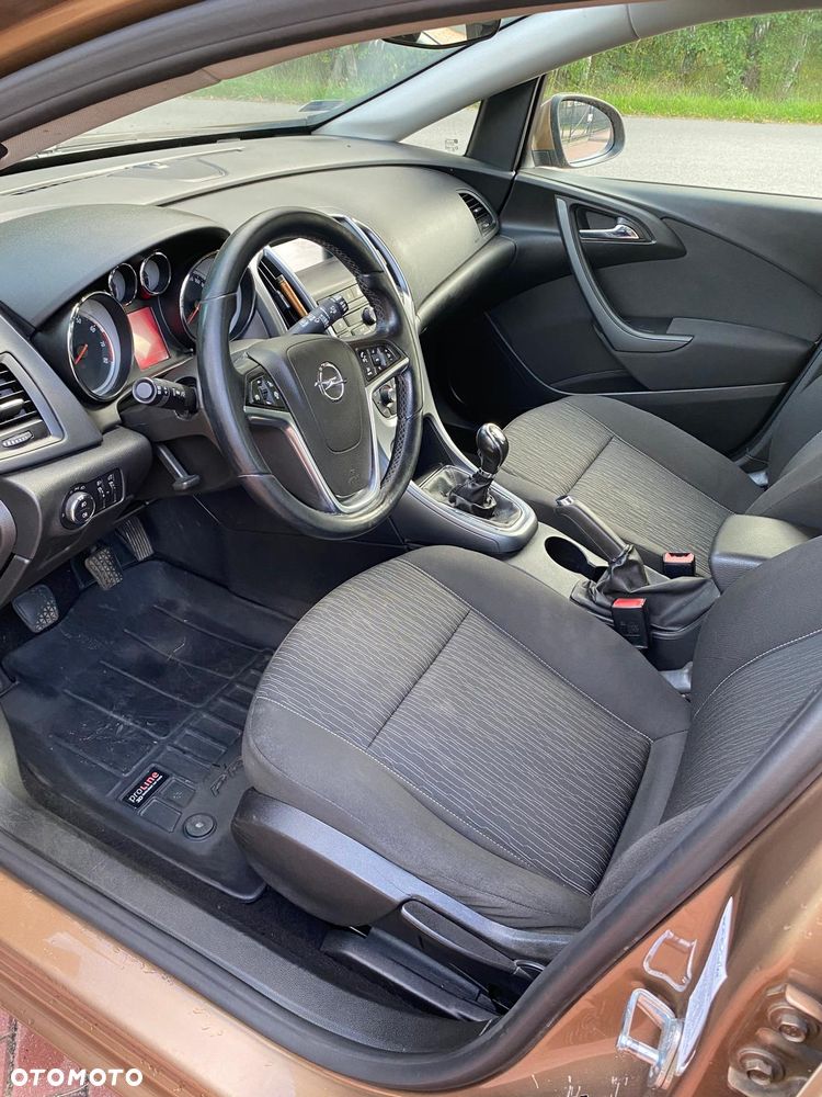 Opel Astra 1.4 T Active EU6 - 19