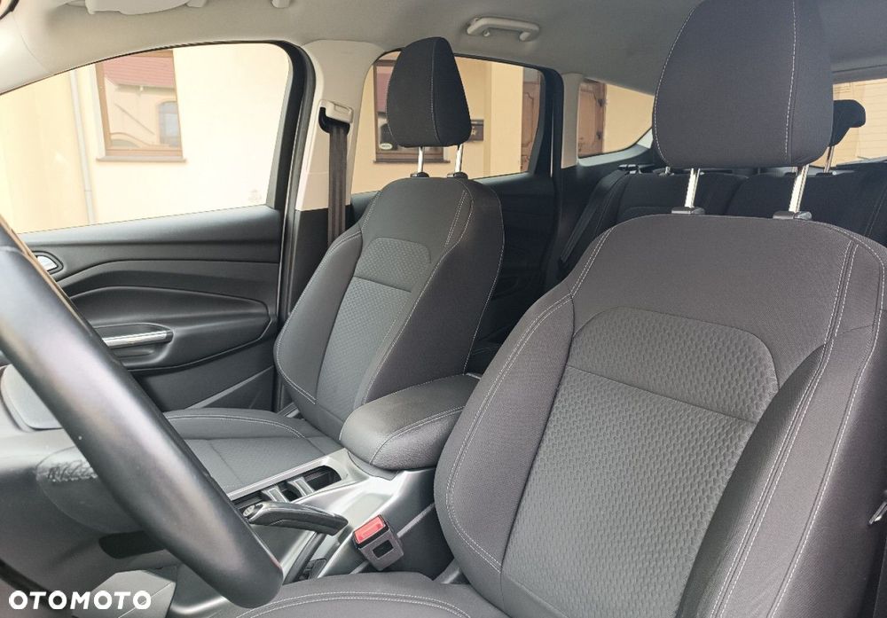Ford Kuga - 21