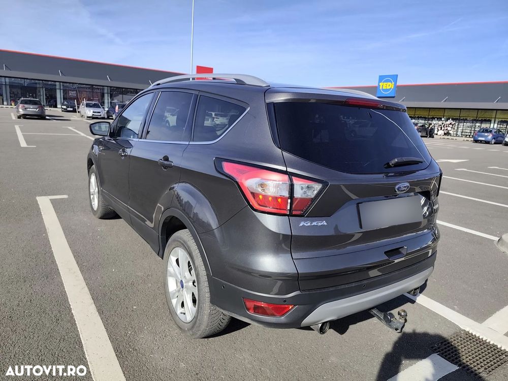 Ford Kuga - 5