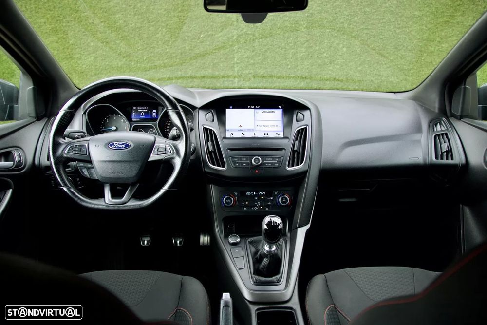 Ford Focus 1.5 TDCi ST-Line - 15