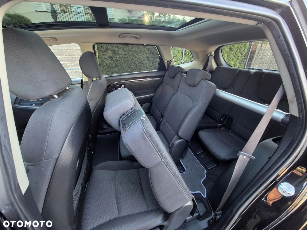 Kia Carens 2.0 GDI Edition 7 - 21