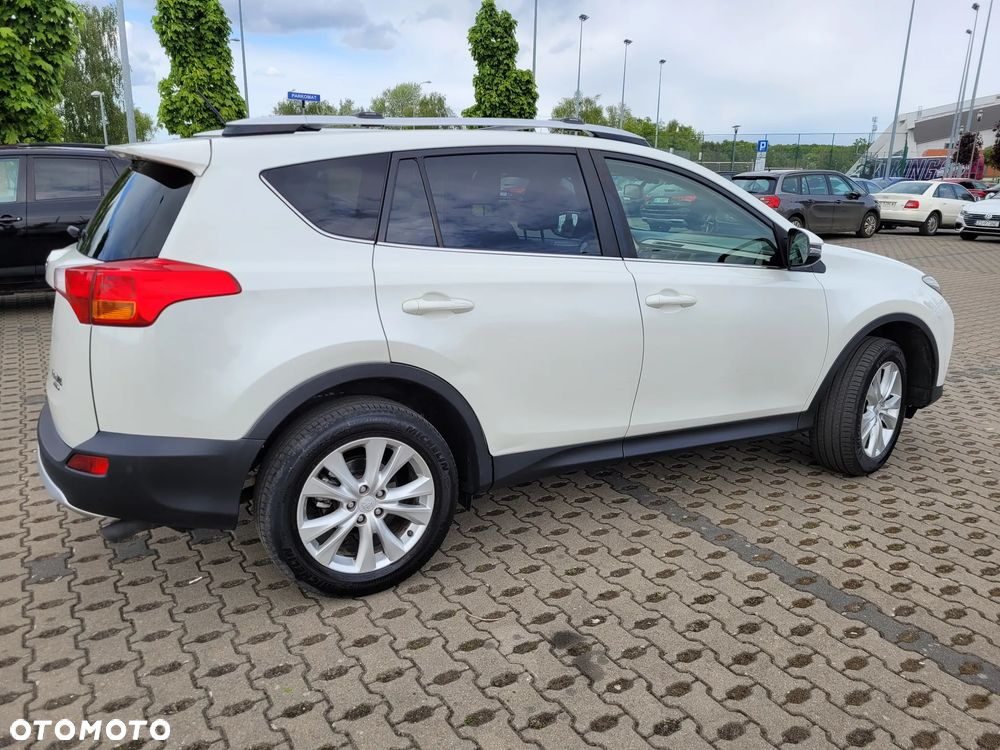 Toyota RAV4 - 7