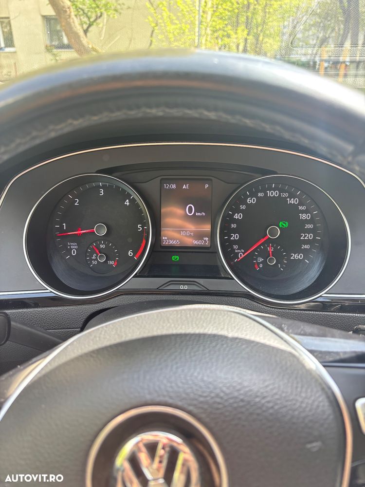 Volkswagen Passat 2.0 TDI DSG Comfortline - 10