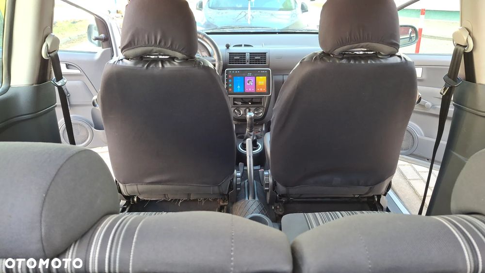 Volkswagen Fox - 7