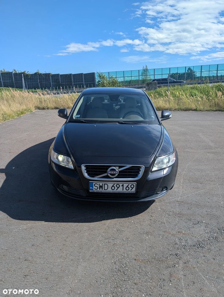 Volvo S40 D4 Momentum - 1